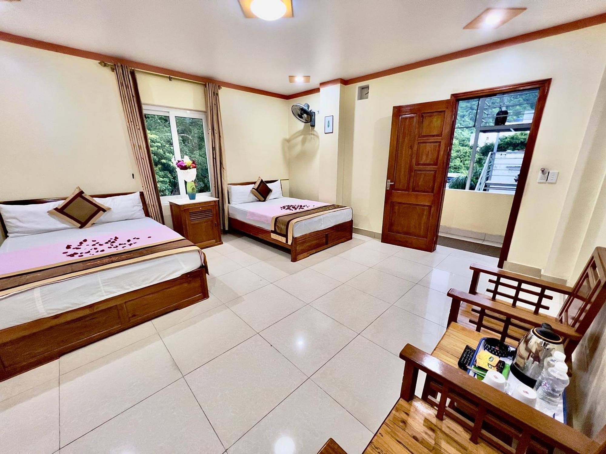 Manh Vuong Hotel Catba Dong Khe Sau Exteriér fotografie