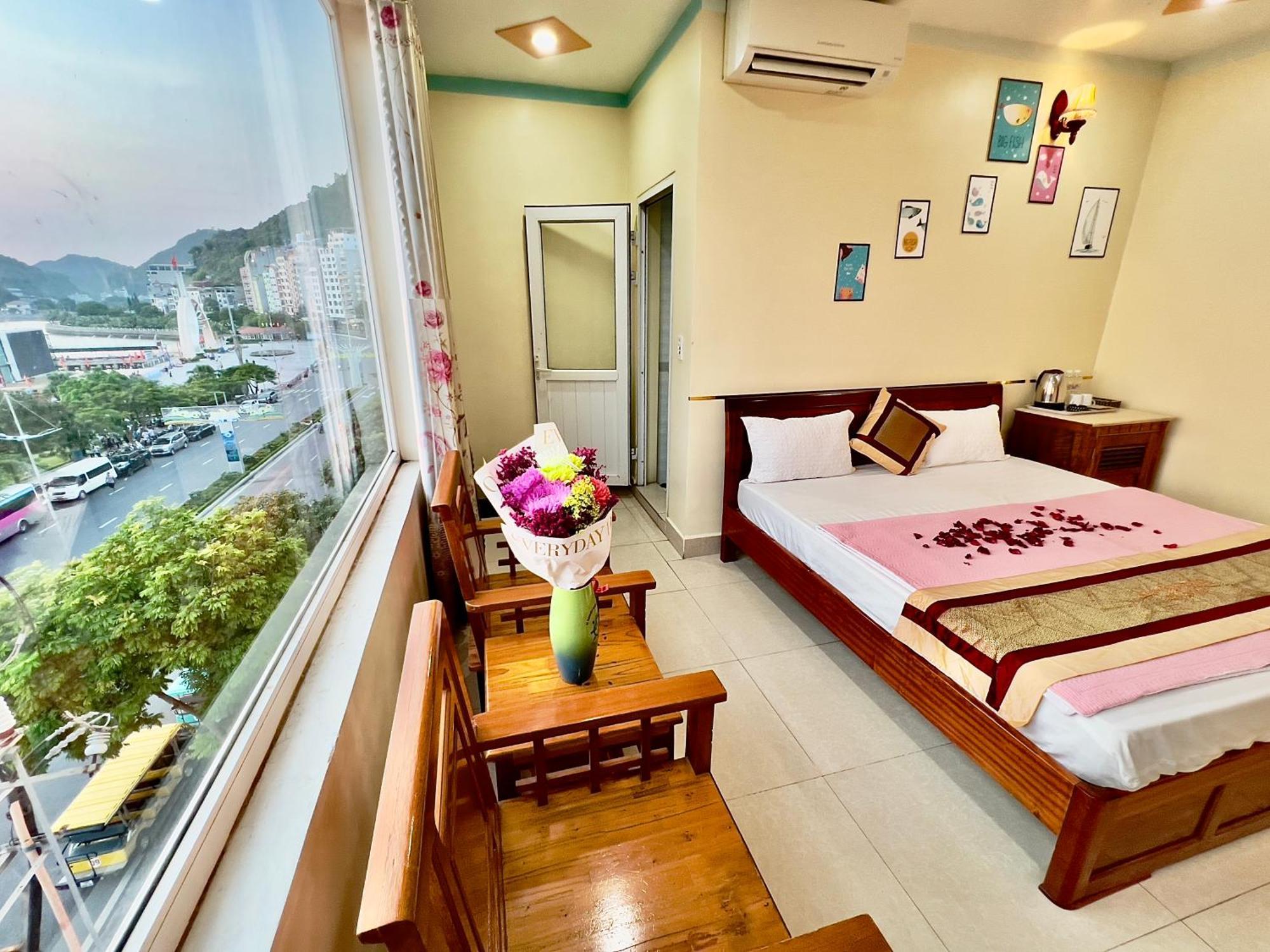 Manh Vuong Hotel Catba Dong Khe Sau Exteriér fotografie