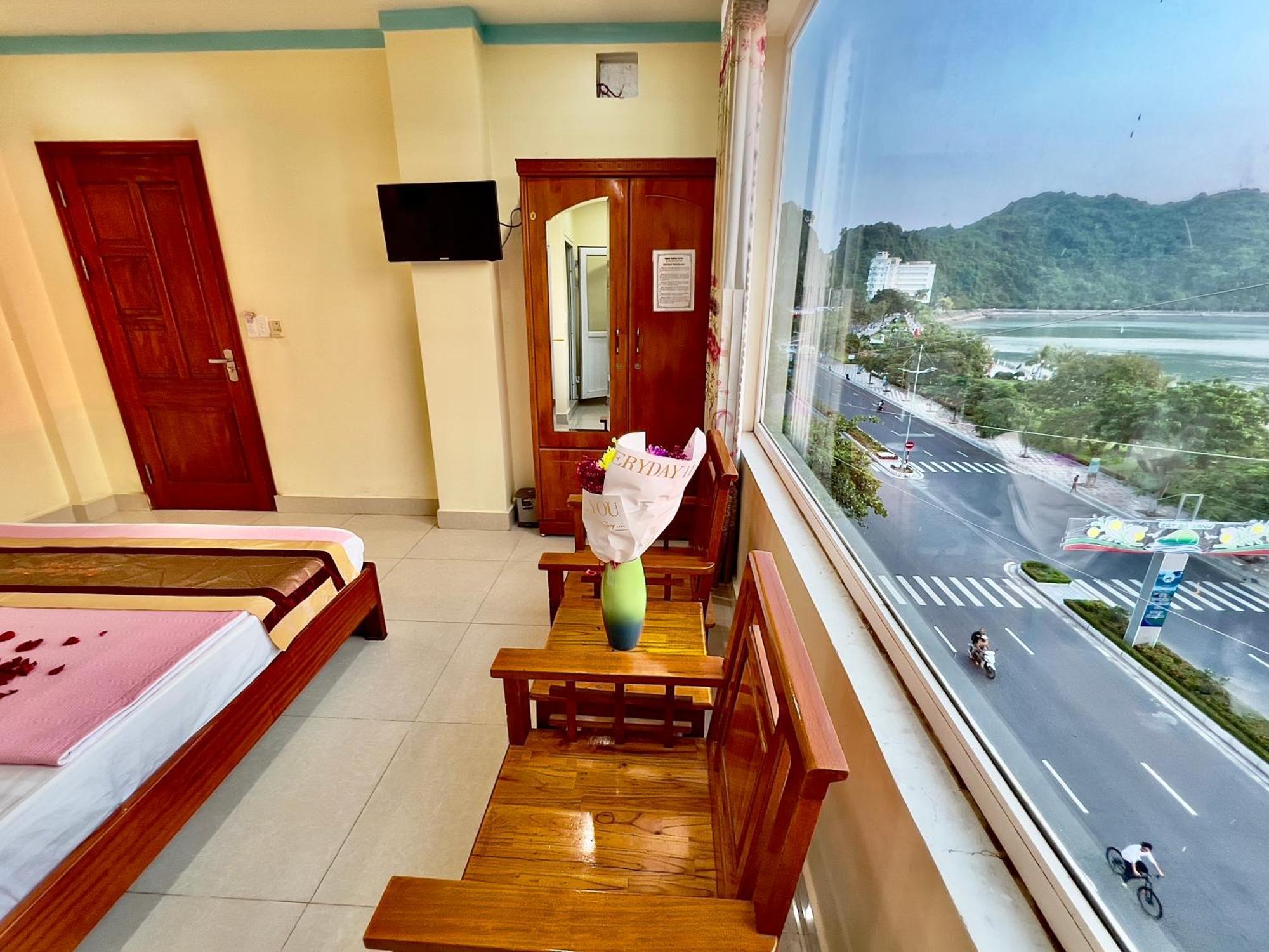 Manh Vuong Hotel Catba Dong Khe Sau Exteriér fotografie